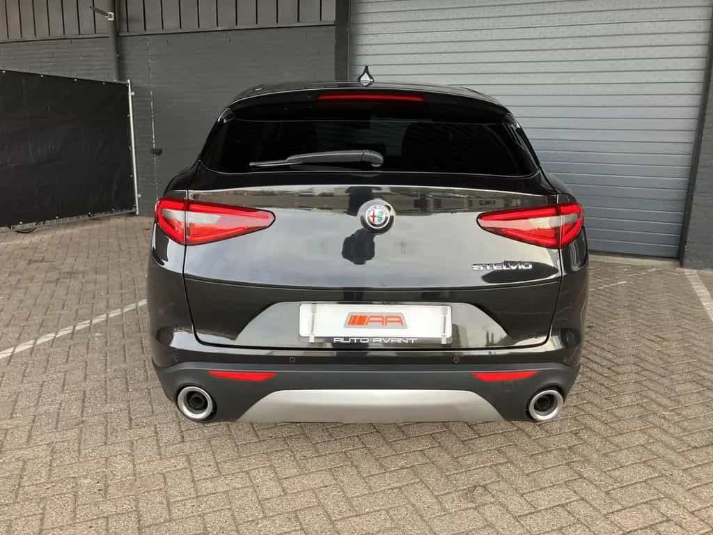 Alfa Romeo Stelvio 2.2d SUPER-XENON-LEDER-VOLL 08/2017-photo-7