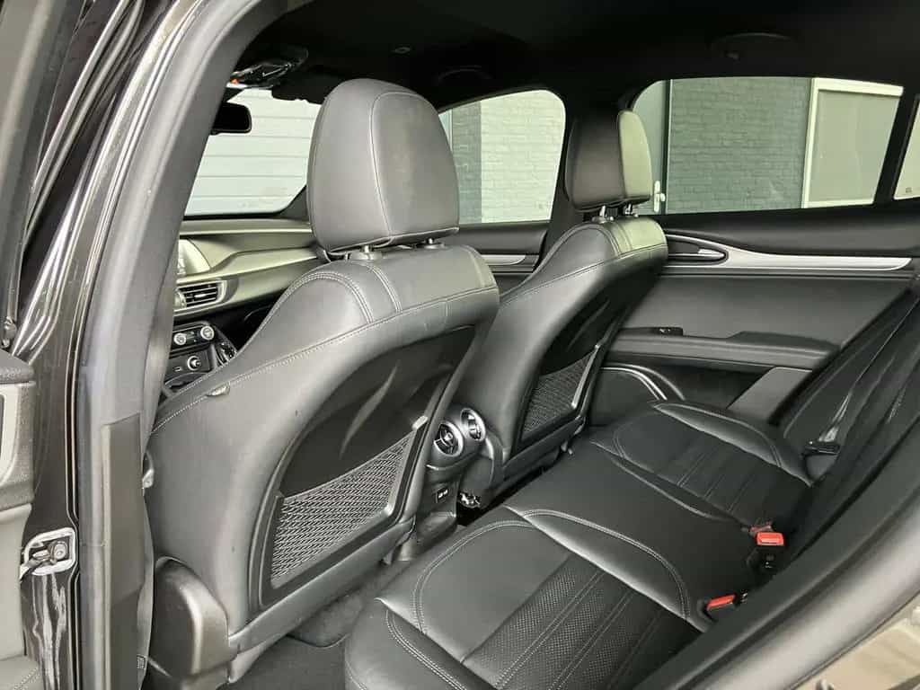 Alfa Romeo Stelvio 2.2d SUPER-XENON-LEDER-VOLL 08/2017-photo-9