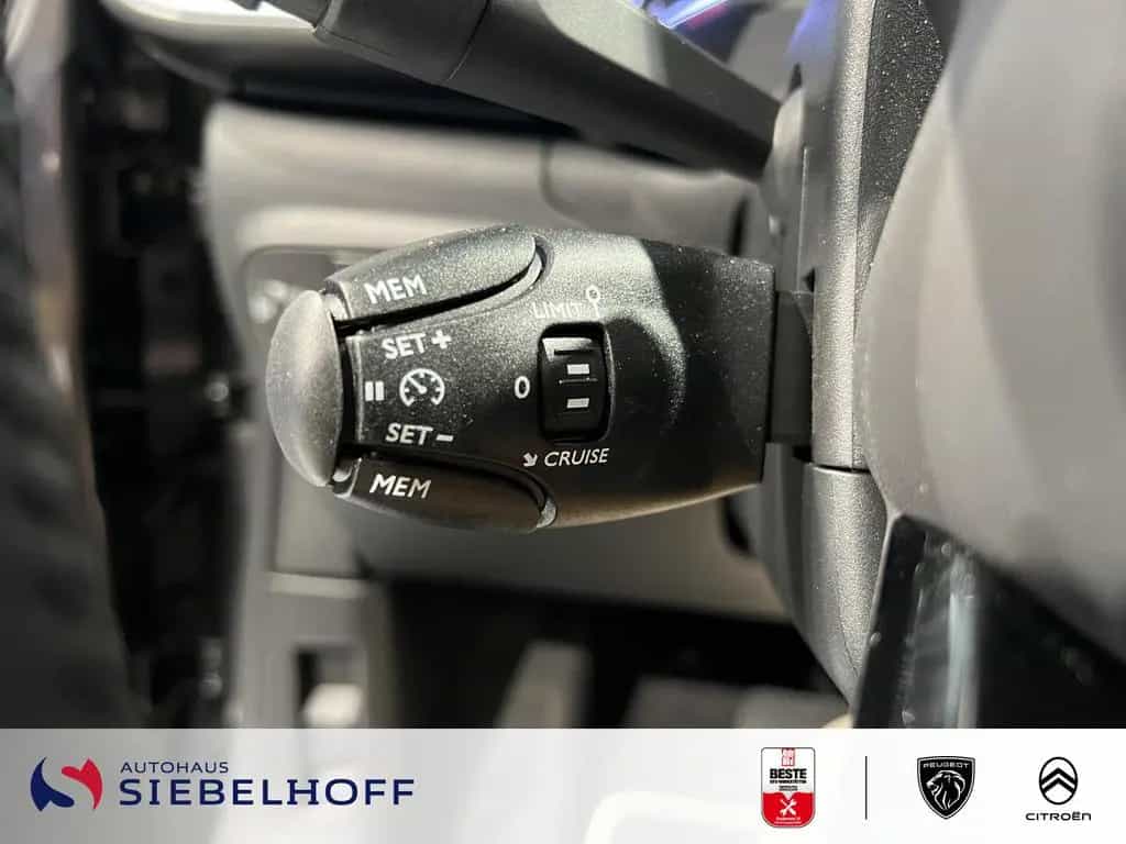 Citroën C3 Elle PureTech 110 EAT6 03/2024-photo-8