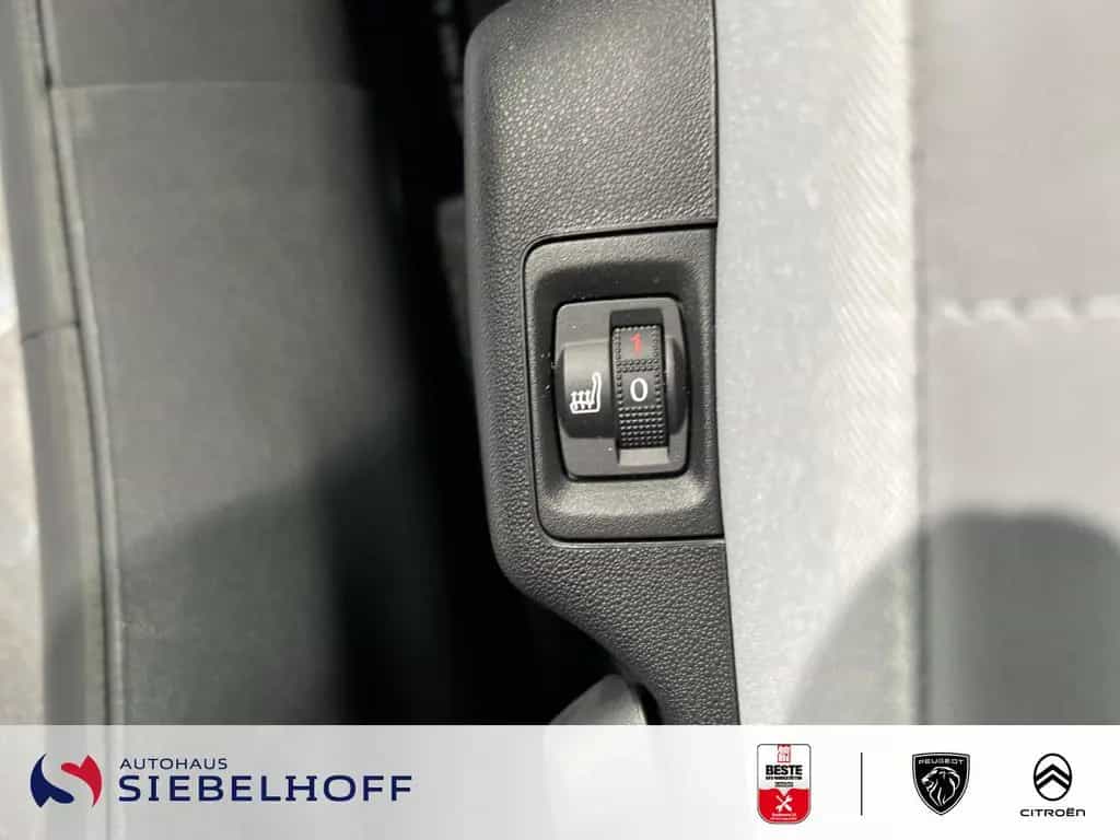 Citroën C3 Elle PureTech 110 EAT6 03/2024-photo-16