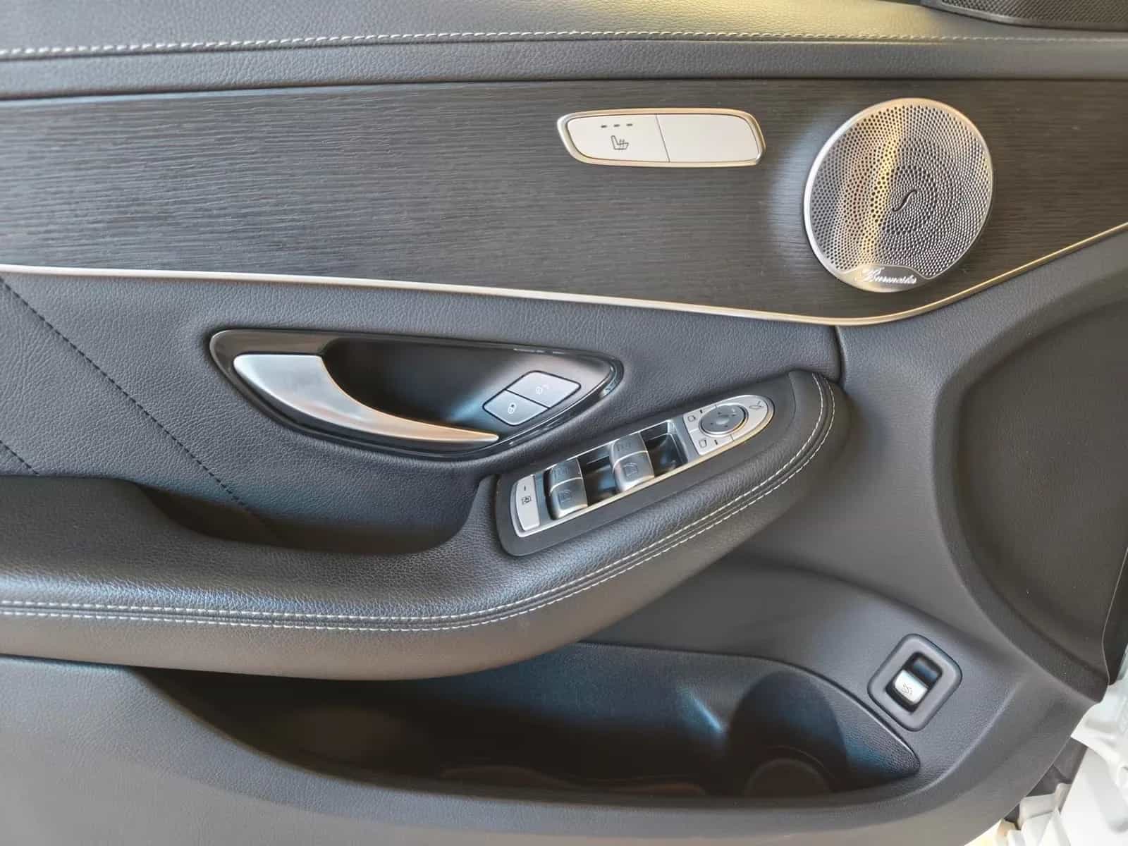 Mercedes-Benz C-Class 300 07/2020-photo-13