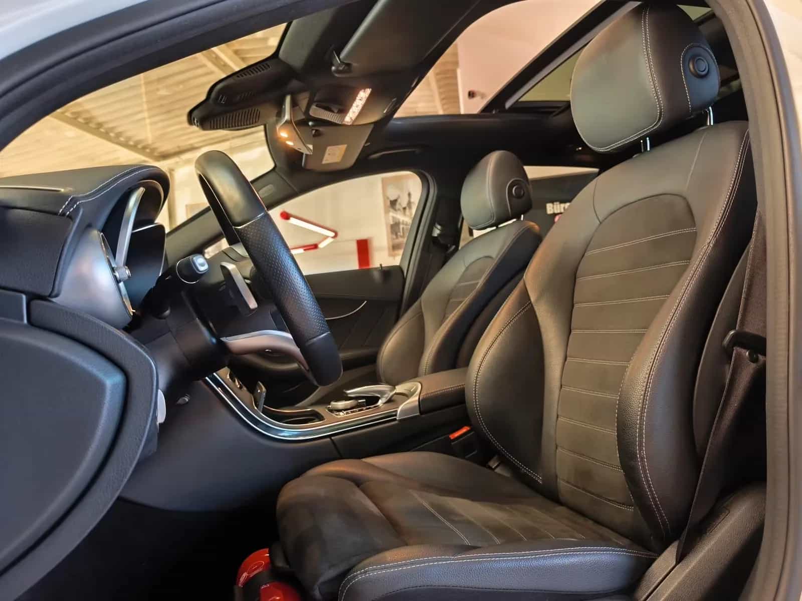 Mercedes-Benz C-Class 300 07/2020-photo-15