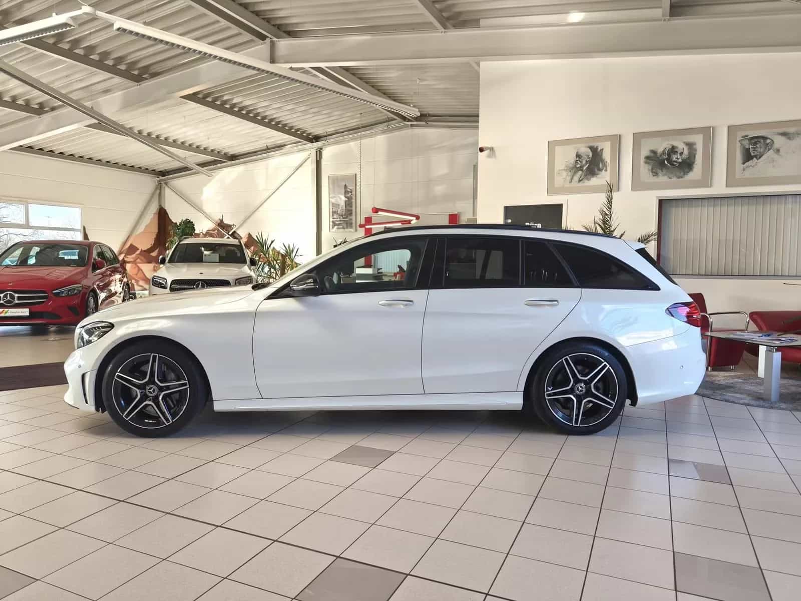 Mercedes-Benz C-Class 300 07/2020-photo-3