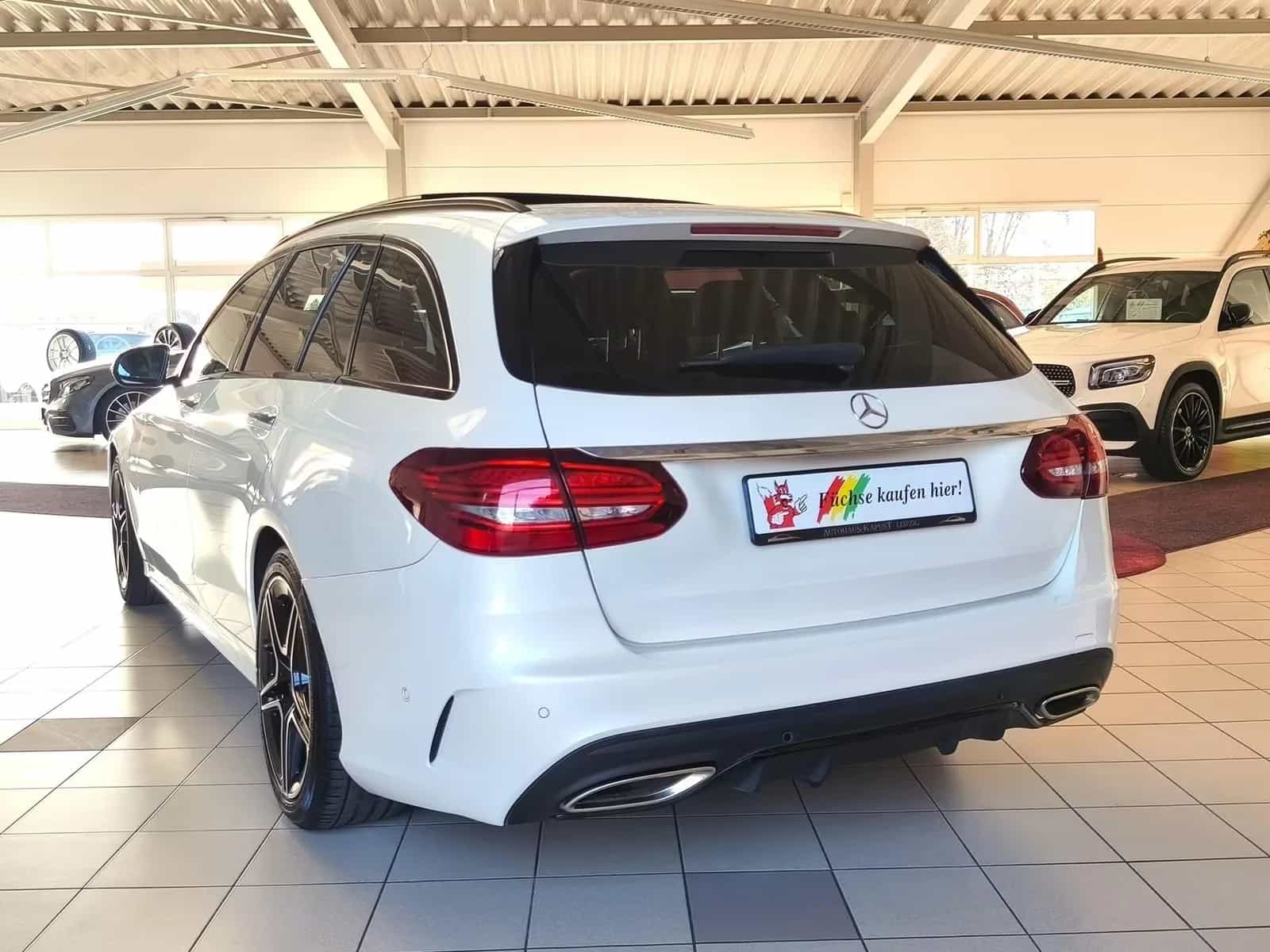 Mercedes-Benz C-Class 300 07/2020-photo-4