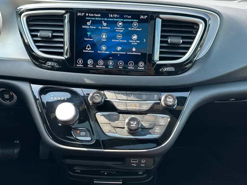 Chrysler Pacifica Launch Edition AWD 10/2020-photo-11