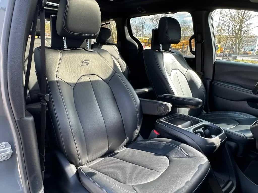 Chrysler Pacifica Launch Edition AWD 10/2020-photo-19