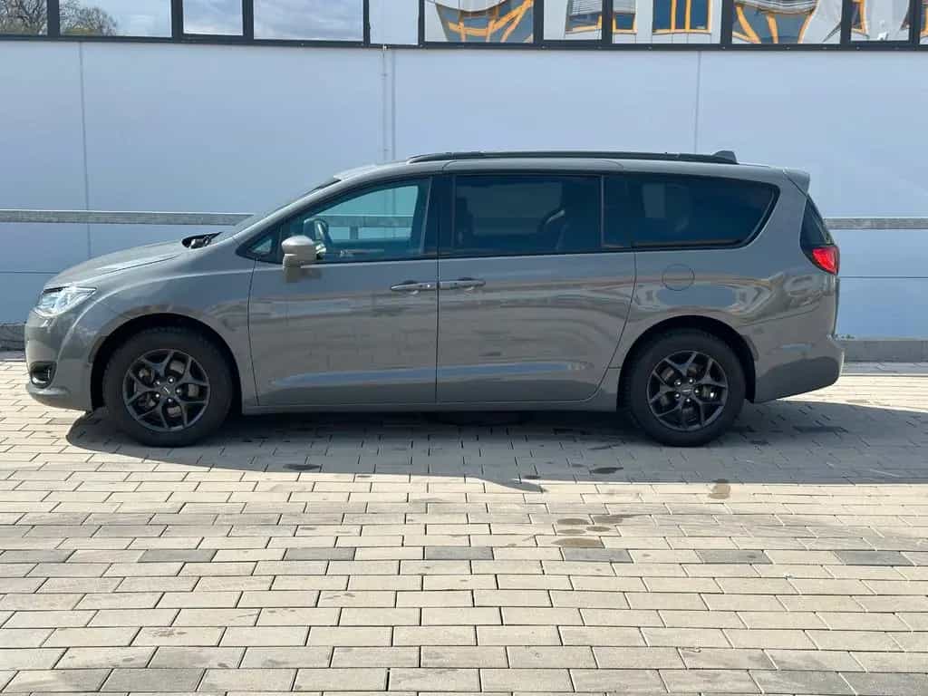 Chrysler Pacifica Launch Edition AWD 10/2020-photo-6
