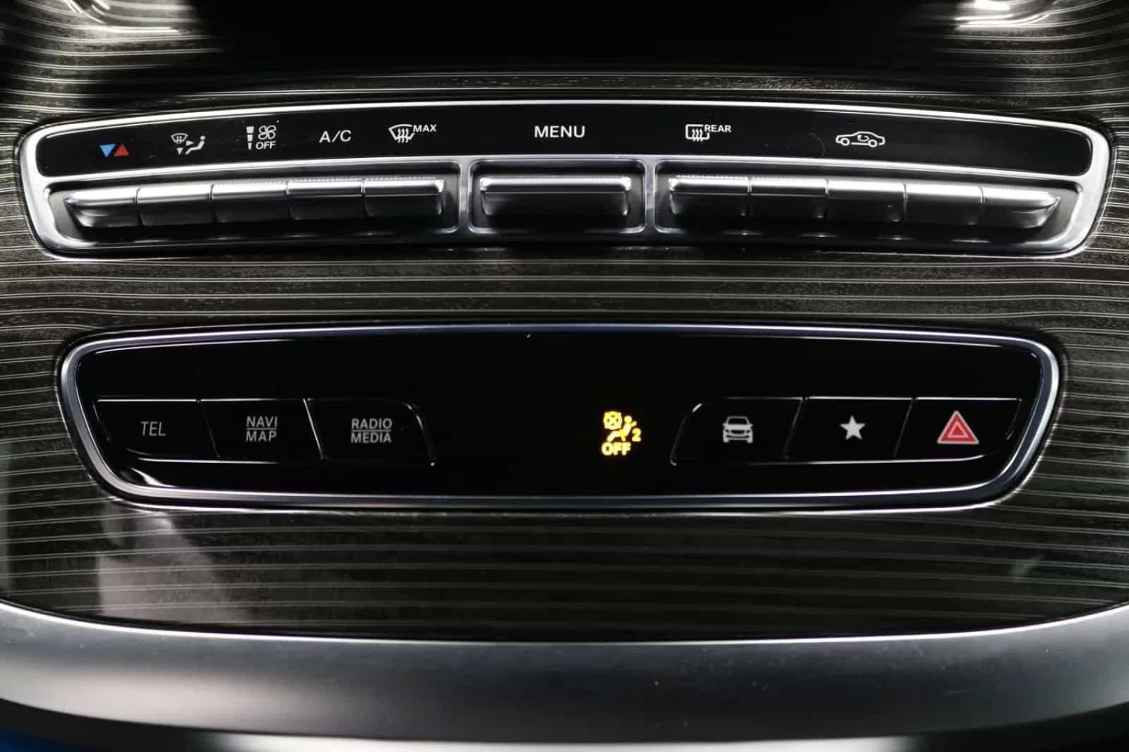 Mercedes-Benz V-Class 250 09/2021-photo-21