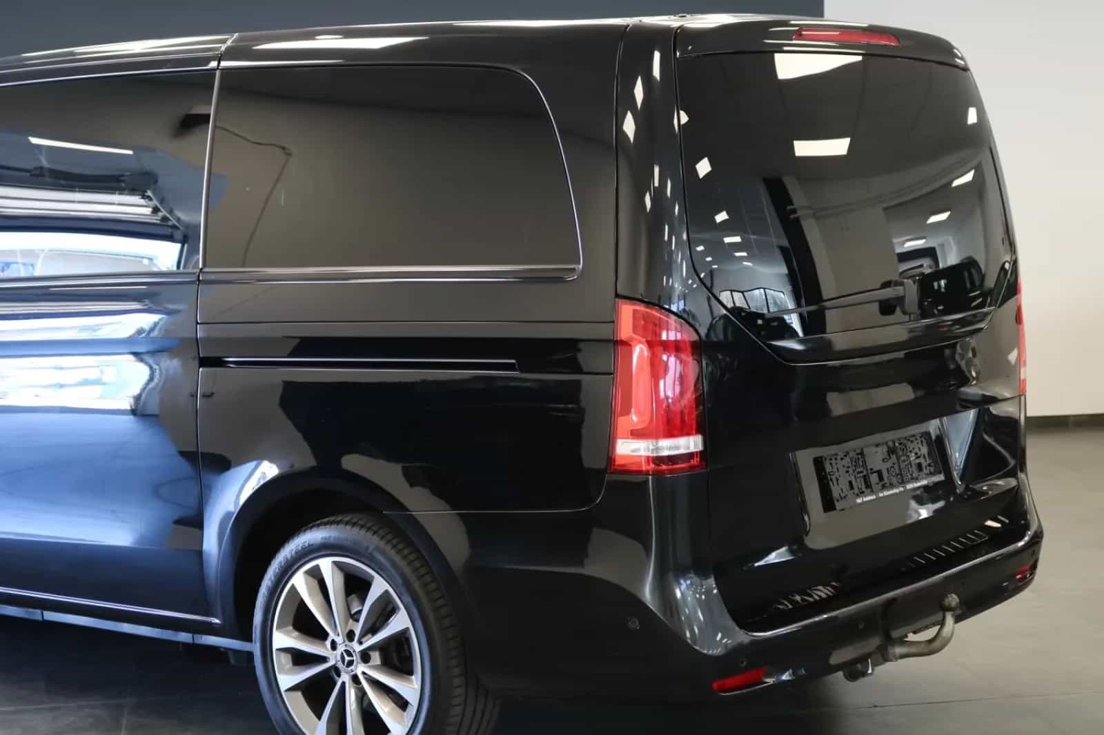Mercedes-Benz V-Class 250 09/2021-photo-7