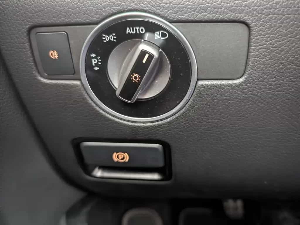 Mercedes-Benz SLC 200 AMG Line LED+NAVI+AIRSCARF+PDC+SHZ+Klima 05/2018-photo-20
