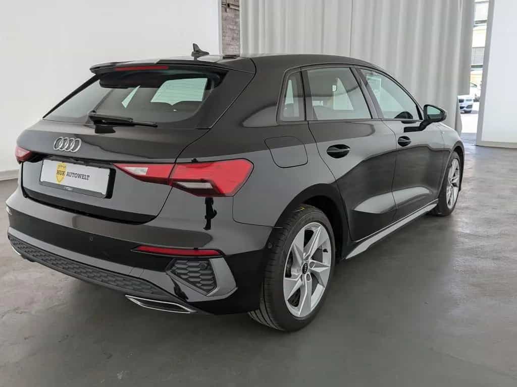 Audi A3 30 2.0 TDI Sportback S line LED+NAVI+SHZ+RFK+ 02/2022-photo-5