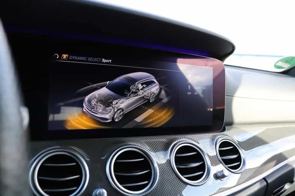 Mercedes-Benz E-Class 43 AMG E T-Modell E 43 AMG 4Matic/PANO/LUFT 02/2018-photo-27