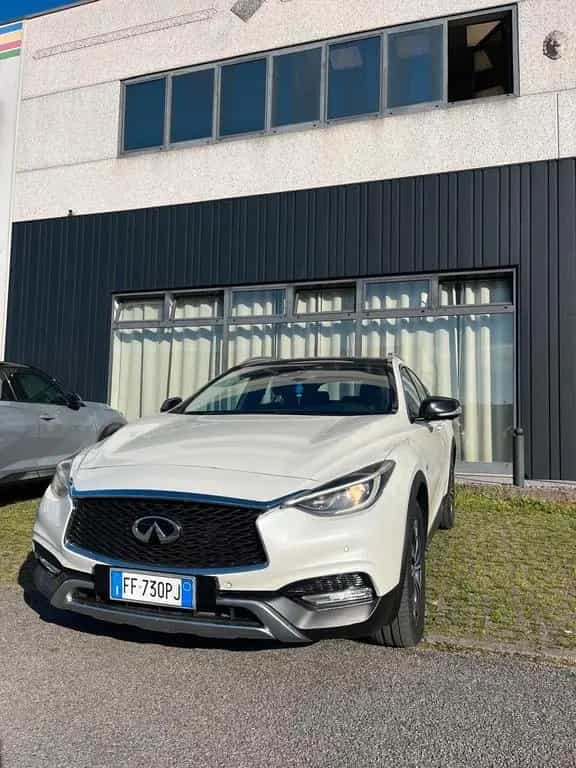 Infiniti QX30 2.2 diesel DCT AWD Premium Tech 04/2017-photo-1