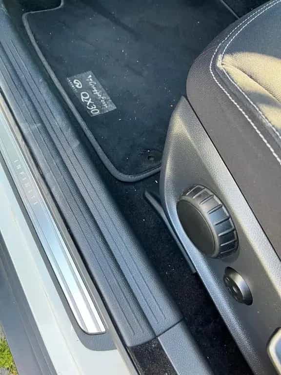 Infiniti QX30 2.2 diesel DCT AWD Premium Tech 04/2017-photo-13