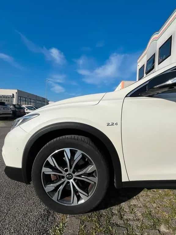 Infiniti QX30 2.2 diesel DCT AWD Premium Tech 04/2017-photo-7