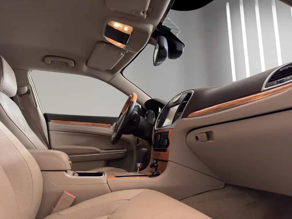 Lancia Thema 3.0 V6 CRD*LEDER/BEIGE*SITZKLIMA/NAVI* 03/2013-photo-25