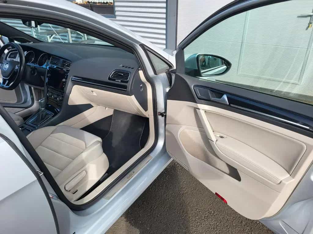 Volkswagen Golf VII Lim. Highline BMT/Start-Stopp 01/2019-photo-32