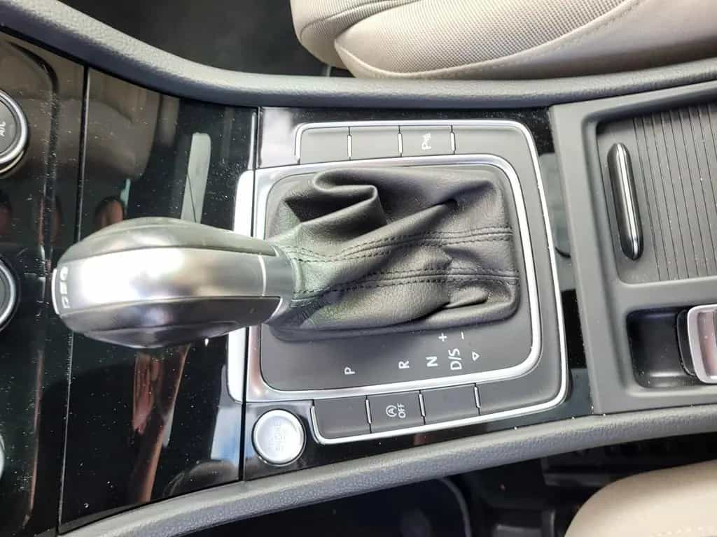 Volkswagen Golf VII Lim. Highline BMT/Start-Stopp 01/2019-photo-40
