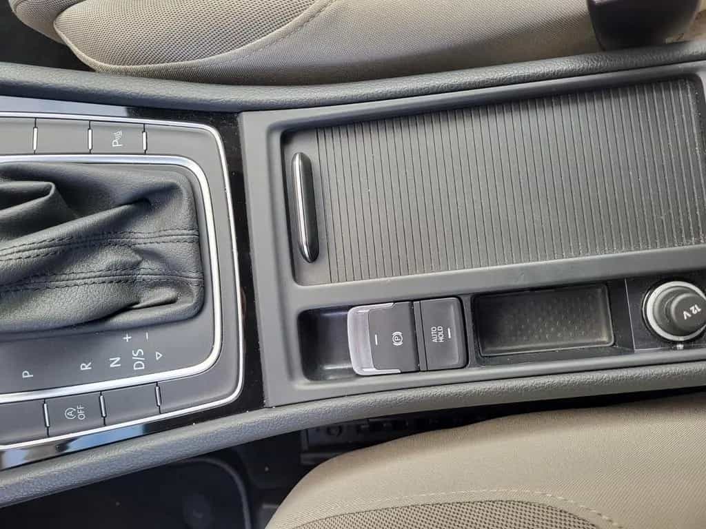 Volkswagen Golf VII Lim. Highline BMT/Start-Stopp 01/2019-photo-42