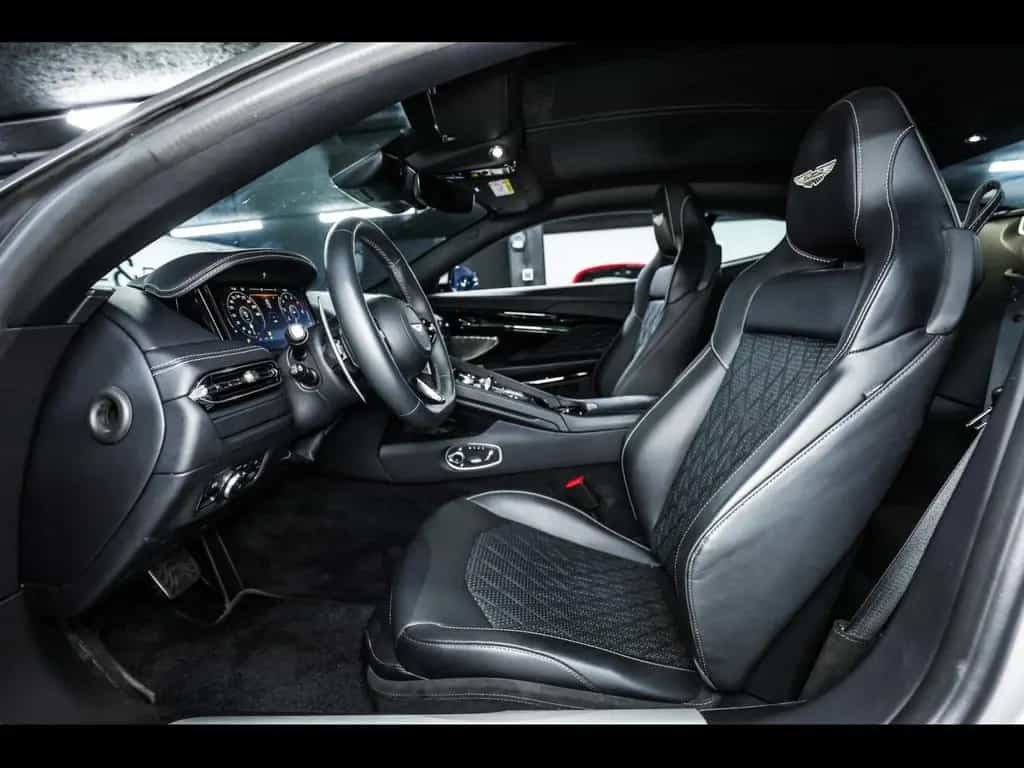 Aston Martin DB12 COUPE 4.0 V8°ALUMINITE SILVER°21'' 06/2024-photo-10