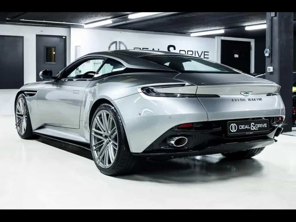 Aston Martin DB12 COUPE 4.0 V8°ALUMINITE SILVER°21'' 06/2024-photo-2