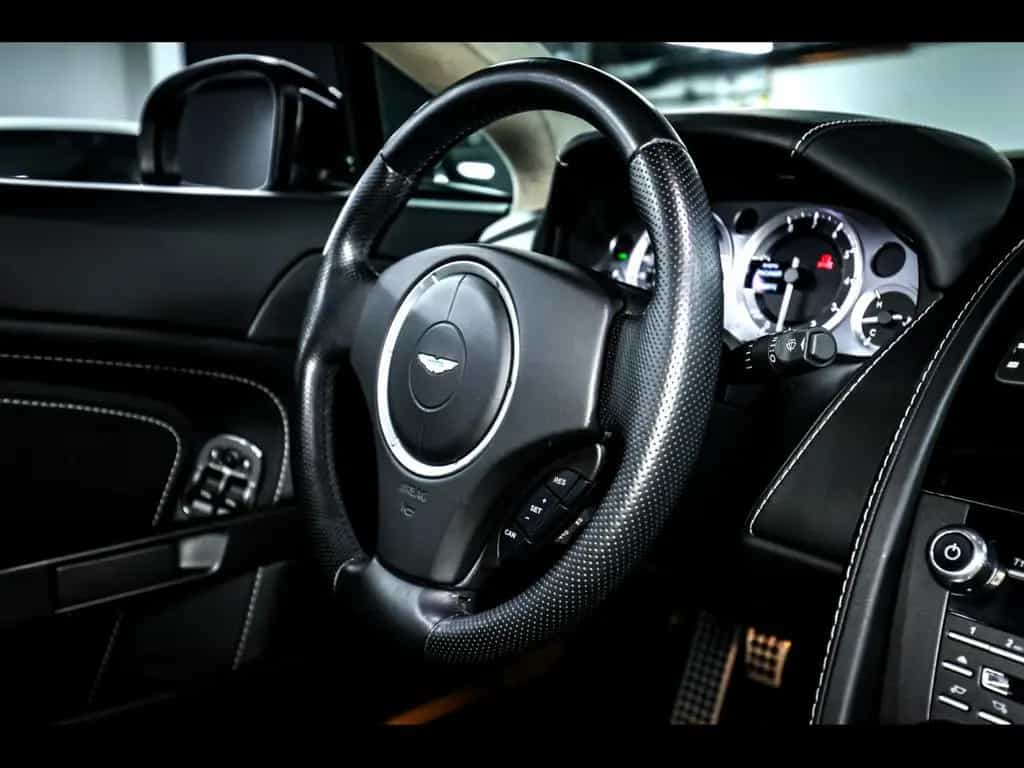 Aston Martin V8 Vantage VANTAGE ROADSTER 4.7 436°MANUAL°NAVI° 03/2014-photo-25