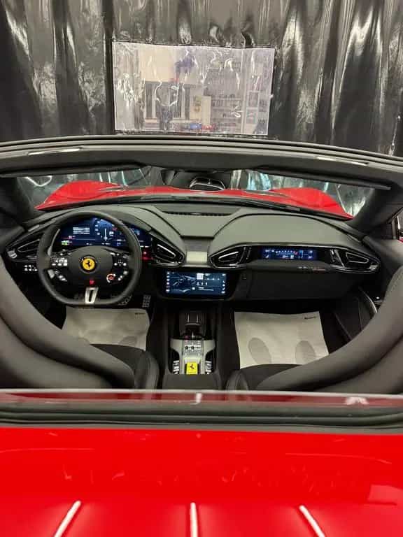 Ferrari 12Cilindri Spider 08/2025-photo-14