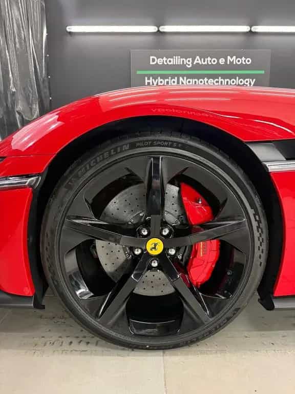 Ferrari 12Cilindri Spider 08/2025-photo-5