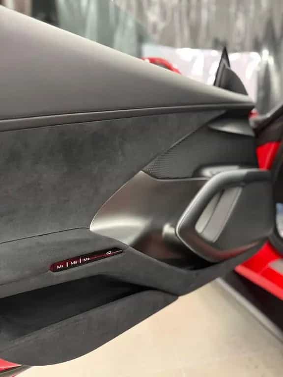 Ferrari 12Cilindri Spider 08/2025-photo-9