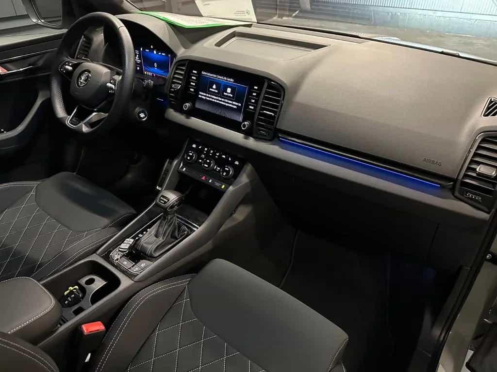 Skoda Karoq Sportline 4x4 *CarPlay*KAMERA*Sport-Sitze* 12/2024-photo-10