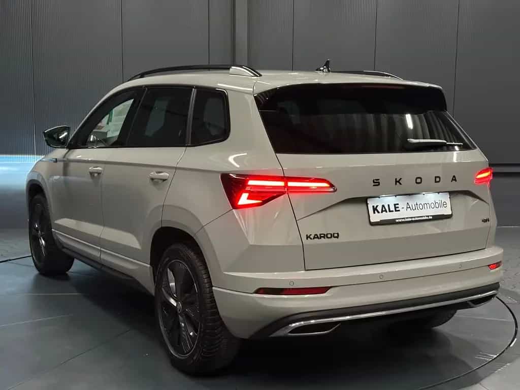 Skoda Karoq Sportline 4x4 *CarPlay*KAMERA*Sport-Sitze* 12/2024-photo-2