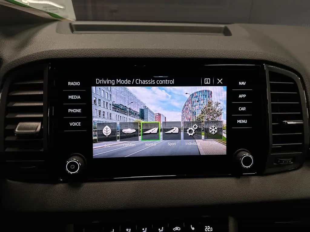 Skoda Karoq Sportline 4x4 *CarPlay*KAMERA*Sport-Sitze* 12/2024-photo-20