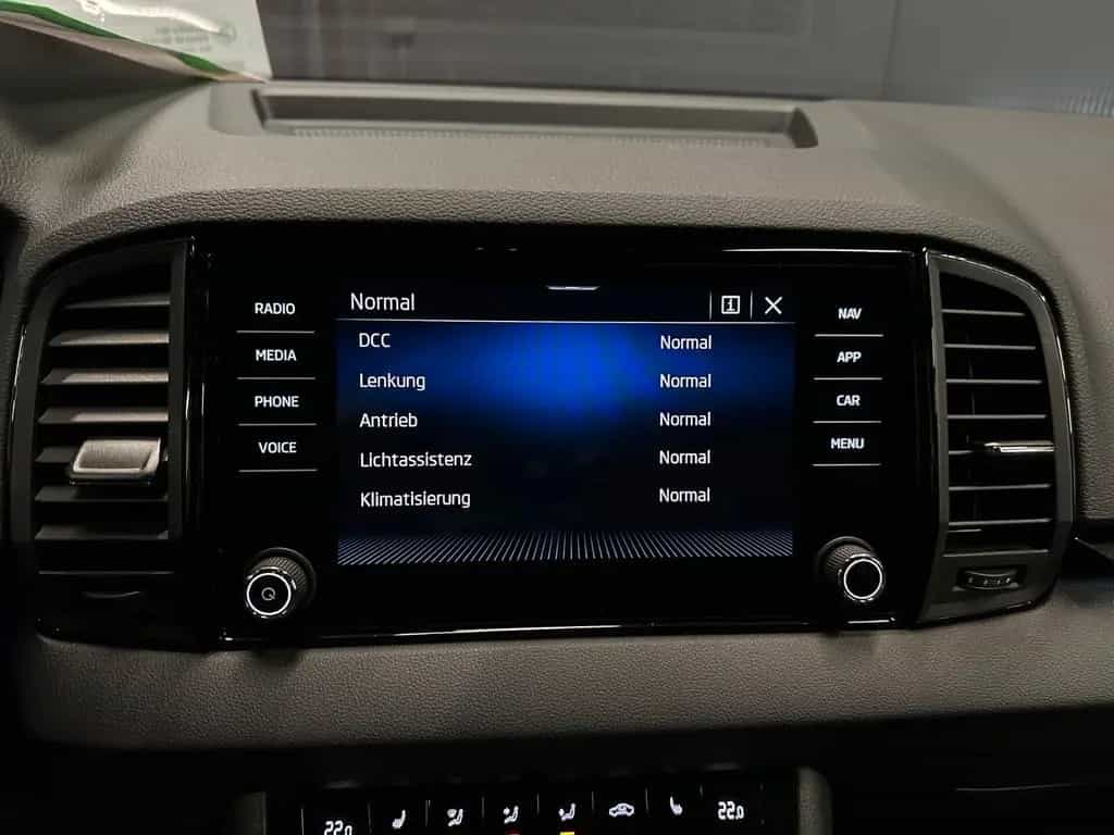 Skoda Karoq Sportline 4x4 *CarPlay*KAMERA*Sport-Sitze* 12/2024-photo-21