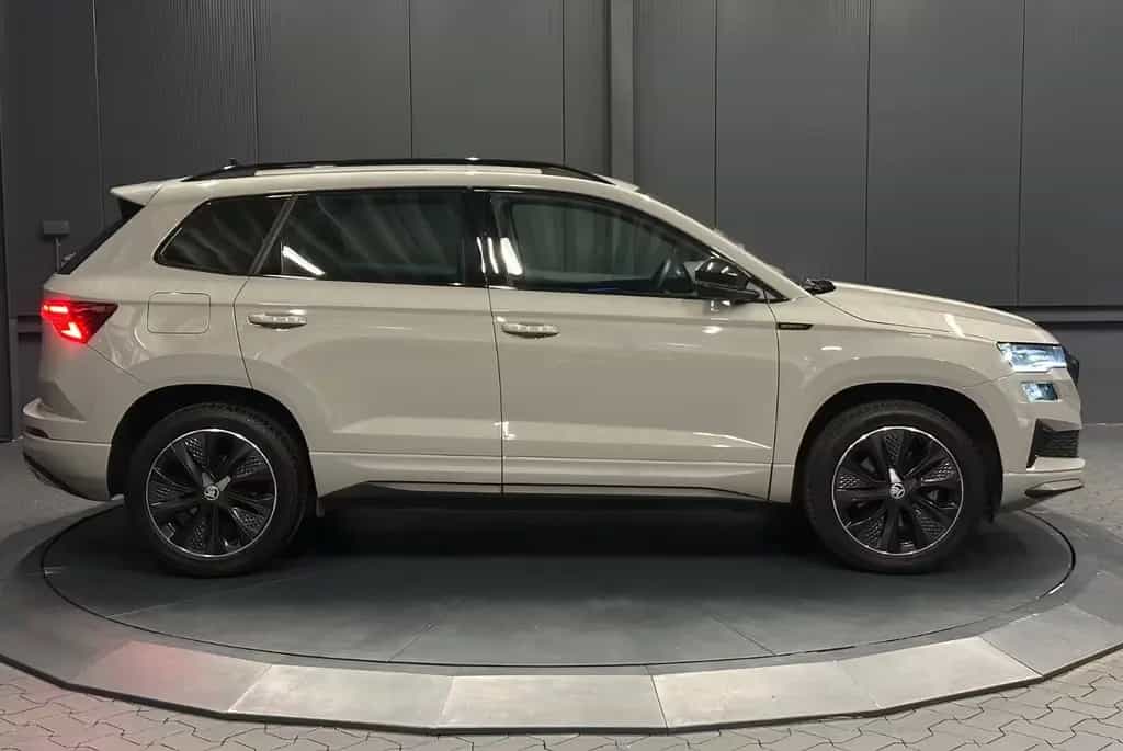 Skoda Karoq Sportline 4x4 *CarPlay*KAMERA*Sport-Sitze* 12/2024-photo-5