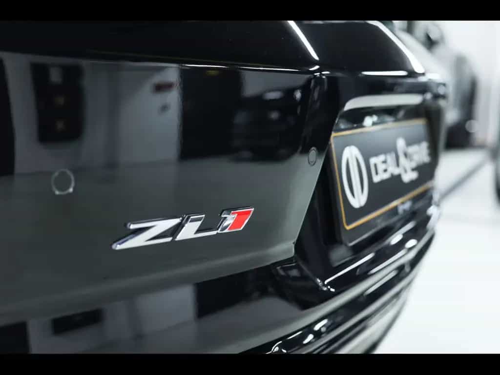 Chevrolet Camaro ZL1°MANUAL 6°PANO°RECARO°BOSE°KAM°HUD 07/2020-photo-13