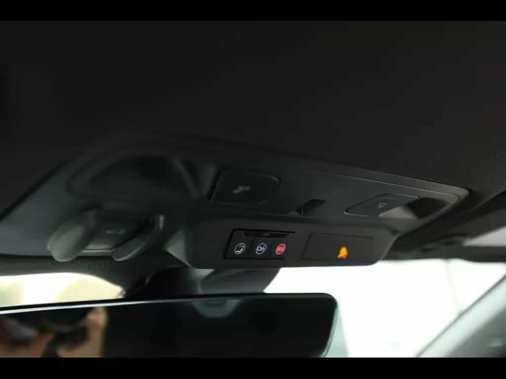Chevrolet Camaro ZL1°MANUAL 6°PANO°RECARO°BOSE°KAM°HUD 07/2020-photo-18