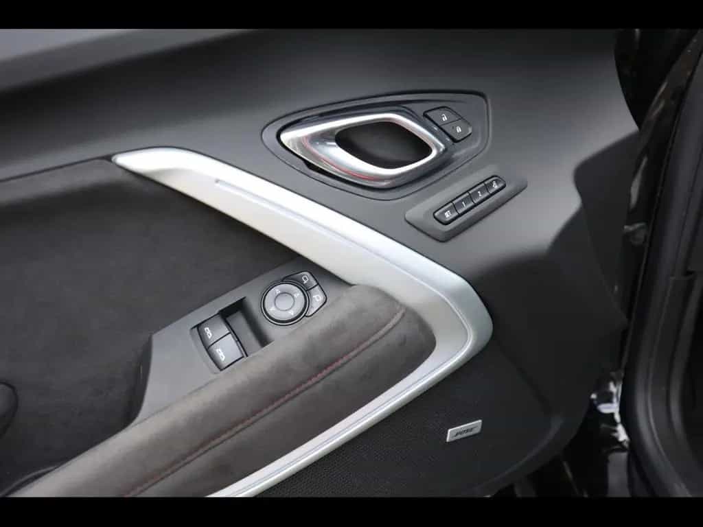 Chevrolet Camaro ZL1°MANUAL 6°PANO°RECARO°BOSE°KAM°HUD 07/2020-photo-23
