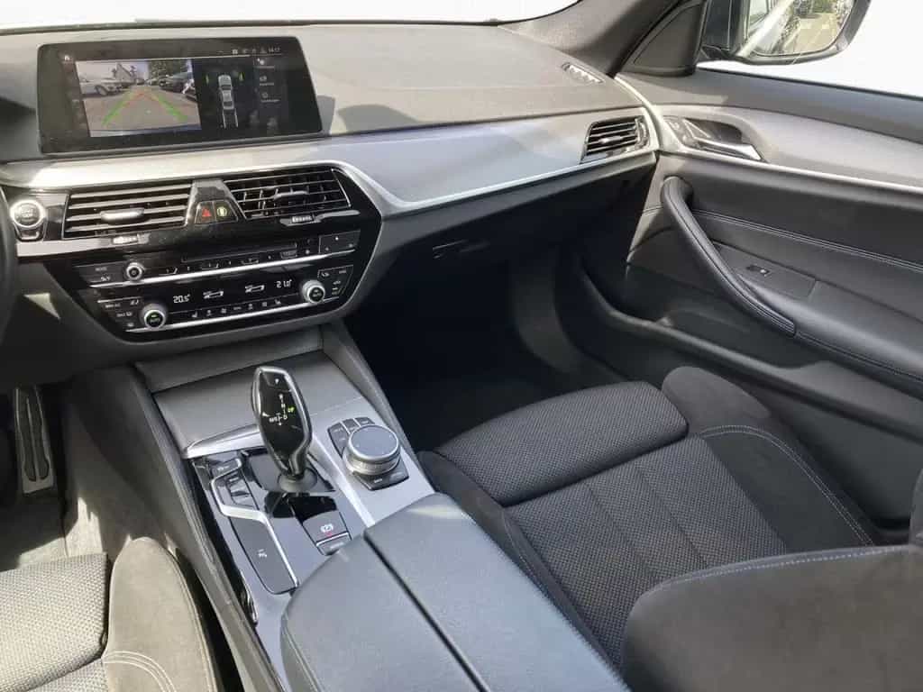 BMW 5 Series 520i M Sport, AdapLED, HUD, Drive Assis, HIFI 02/2020-photo-16