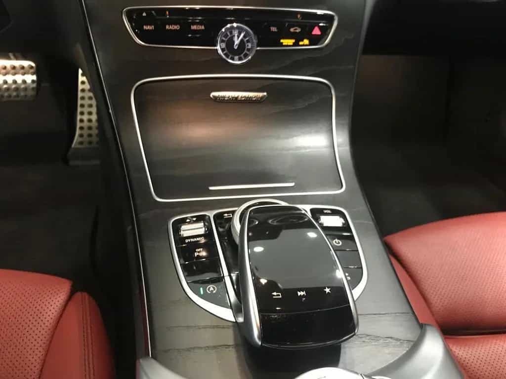 Mercedes-Benz C-Class 300 Autom. - 03/2018-photo-12