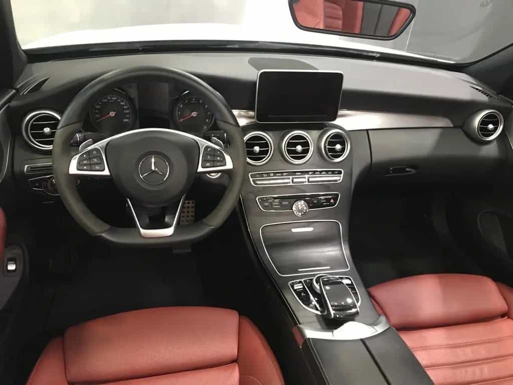 Mercedes-Benz C-Class 300 Autom. - 03/2018-photo-9