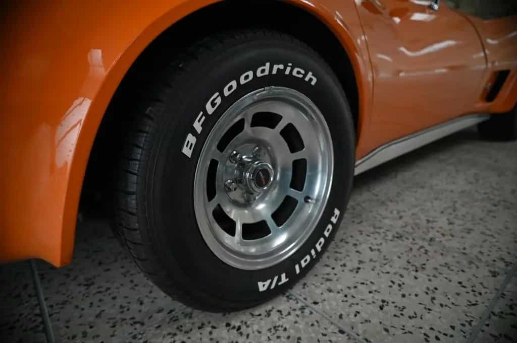 Corvette C3 01/1977-photo-6