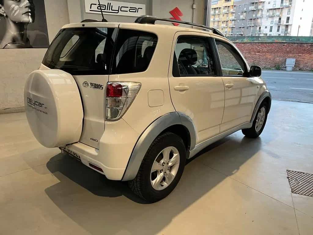 Daihatsu Terios 1.5 4X4 O/F - 2 anni di garanzia 10/2010-photo-4