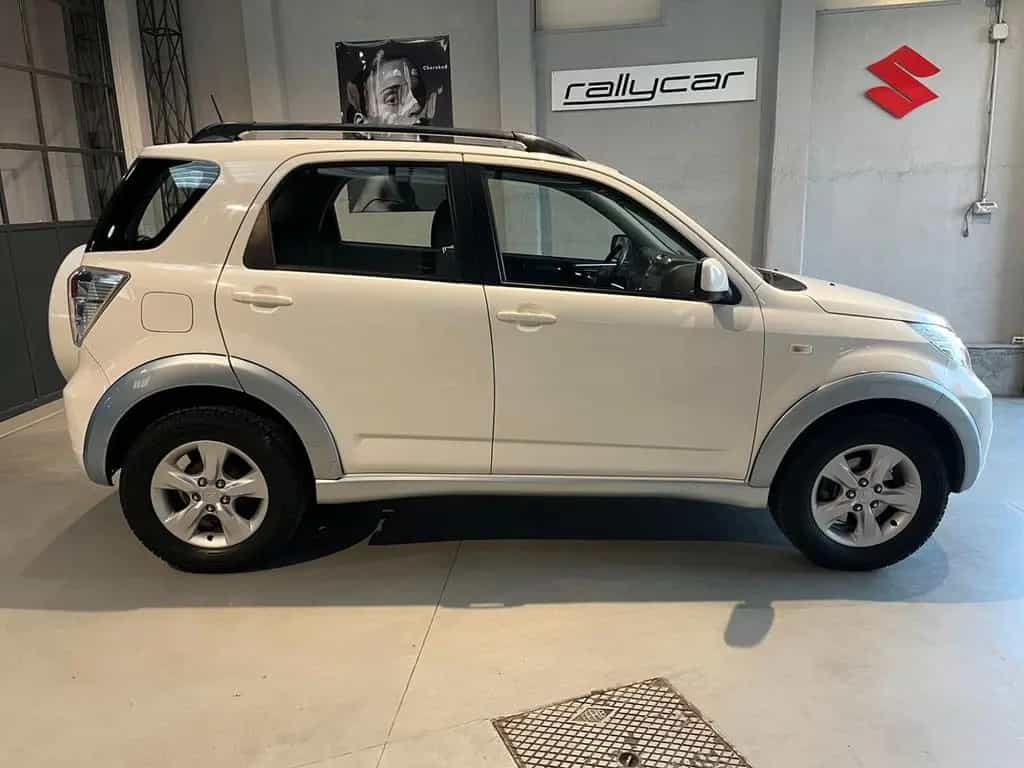 Daihatsu Terios 1.5 4X4 O/F - 2 anni di garanzia 10/2010-photo-5