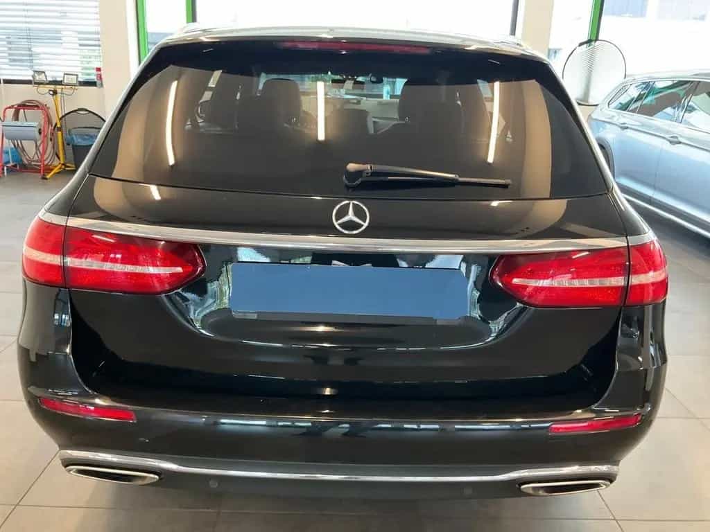 Mercedes-Benz E-Class 200 T AVANTGARDE Autom. 10/2017-photo-3