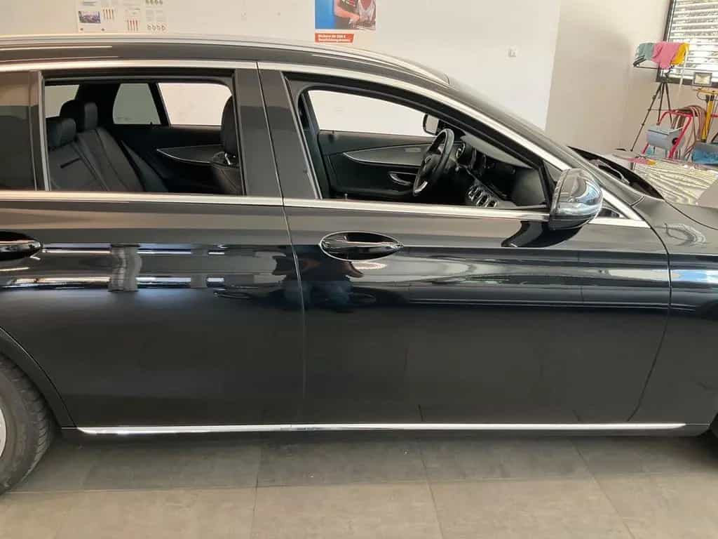 Mercedes-Benz E-Class 200 T AVANTGARDE Autom. 10/2017-photo-4