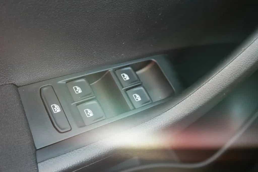 Skoda Fabia 1.0 Style Klimaaut. Sitzheizung PDC USB 04/2018-photo-13
