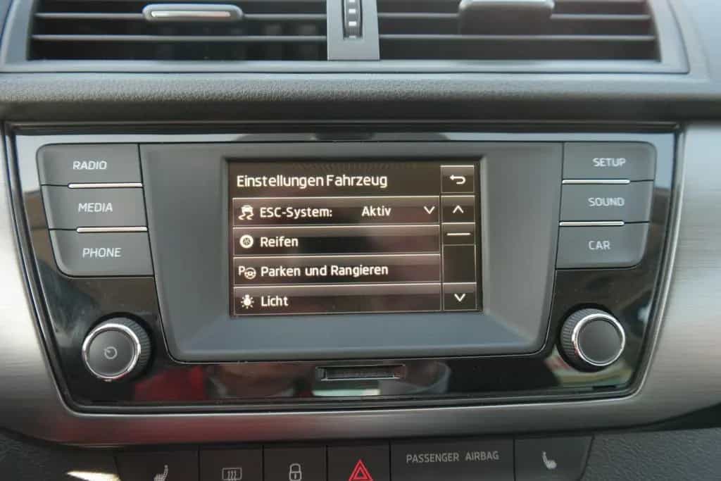 Skoda Fabia 1.0 Style Klimaaut. Sitzheizung PDC USB 04/2018-photo-21