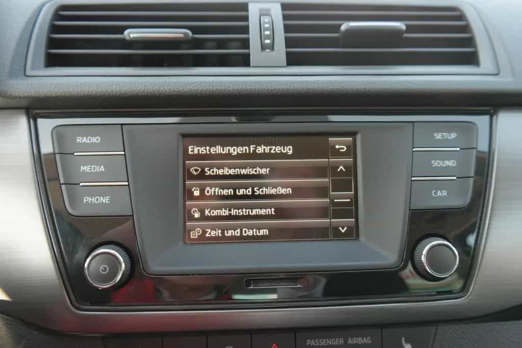 Skoda Fabia 1.0 Style Klimaaut. Sitzheizung PDC USB 04/2018-photo-22