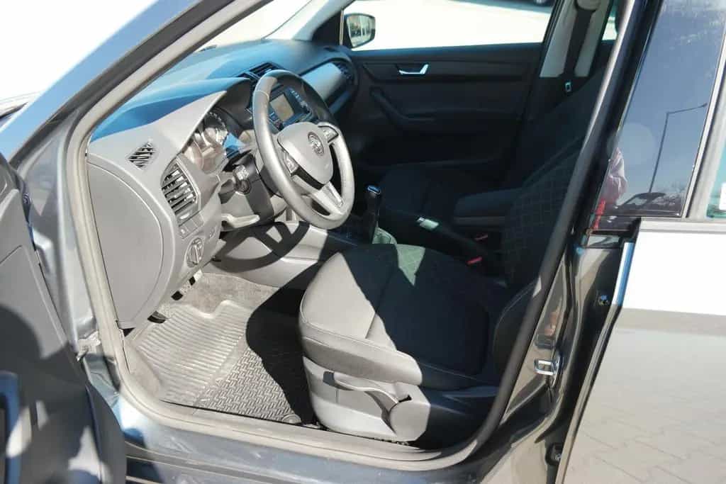 Skoda Fabia 1.0 Style Klimaaut. Sitzheizung PDC USB 04/2018-photo-9