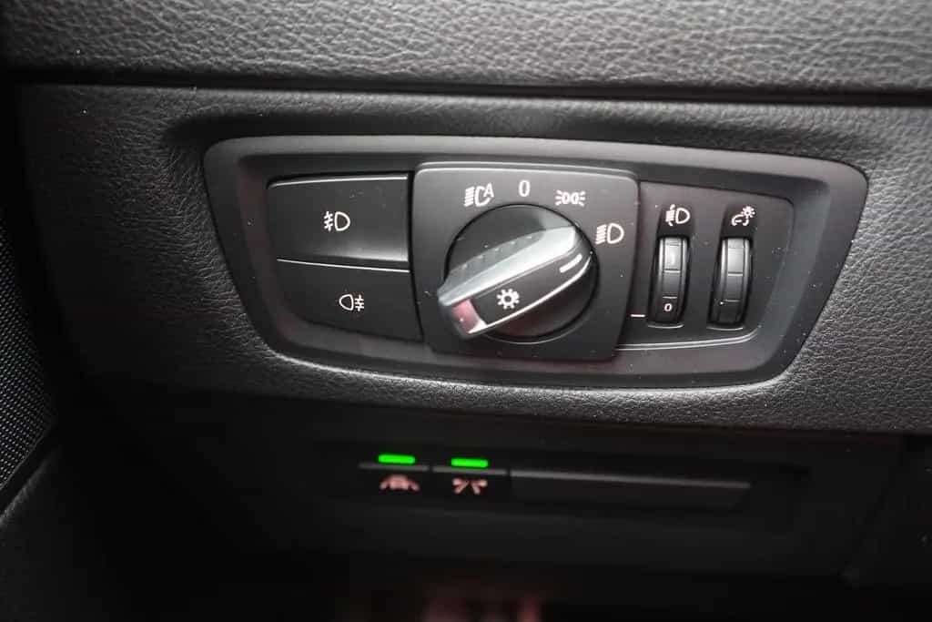 BMW 118 i Edition M Sport Shadow LED Navi Sitzheizung 12/2018-photo-16